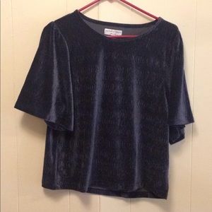 Madewell crinkle velvet top. Size M. Navy.